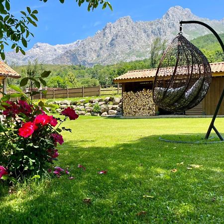 Hotel Eigon Posada De Valdeon Buitenkant foto